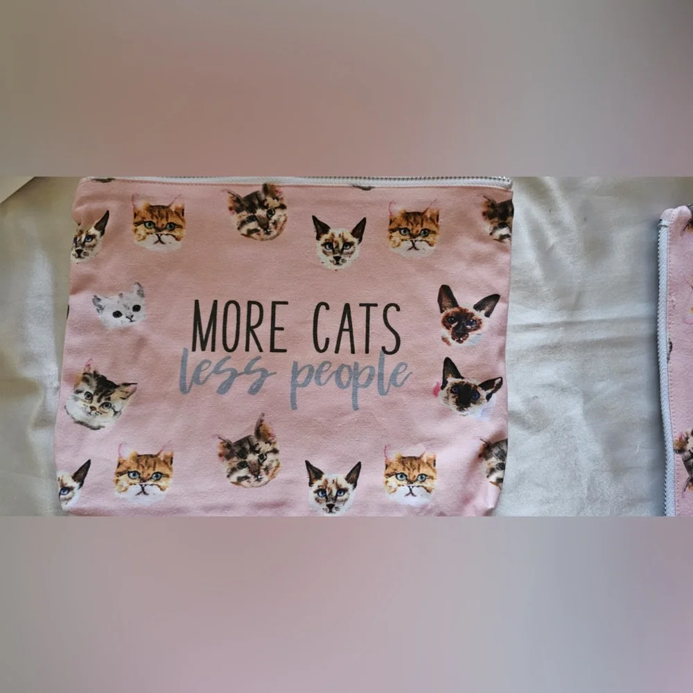 Cat Lover’s 7pc Gift Set w/Tote (for humans)